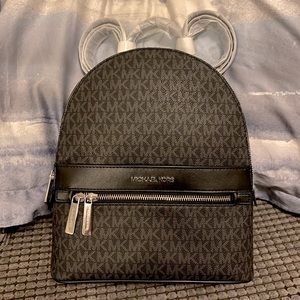 Michael Kors Kenly Logo Backpack - Black